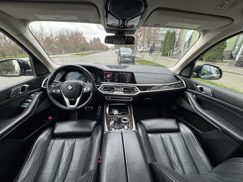 BMW X7 2020 г. 110000 км