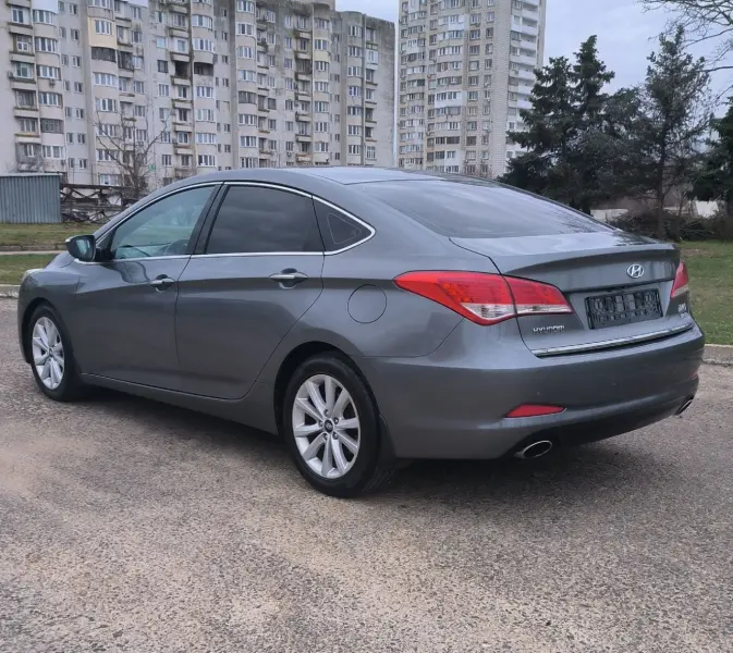 Hyundai Sonata 2013 г. 159000 км