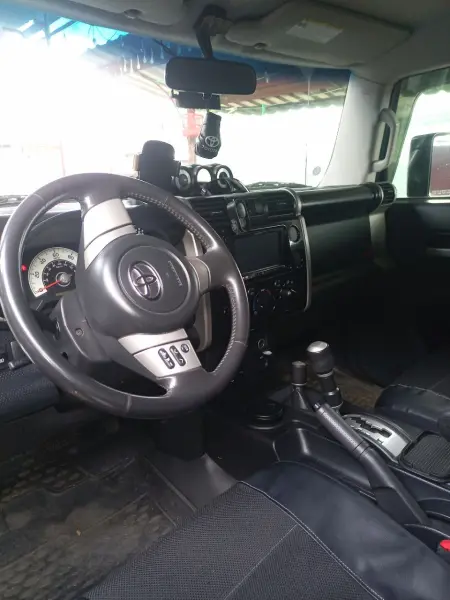 Toyota FJ Cruiser 2007 г. 187 км