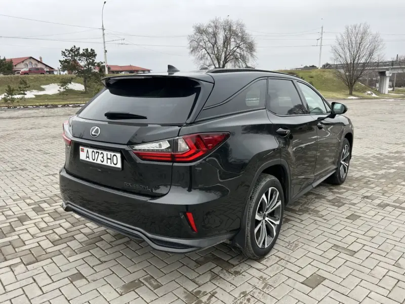 Lexus RX 2018 г. 145000 км