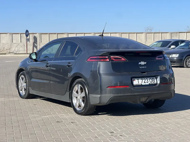 Chevrolet Volt 2012 г. 200000 км