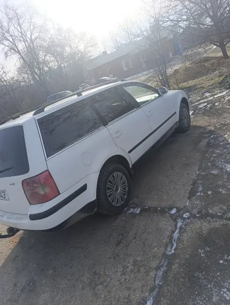 Volkswagen Passat 2005 г. 350000 км