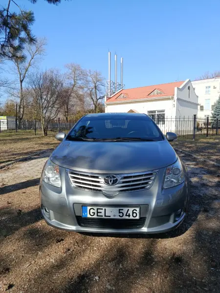 Toyota Avensis 2010 г. 196 км