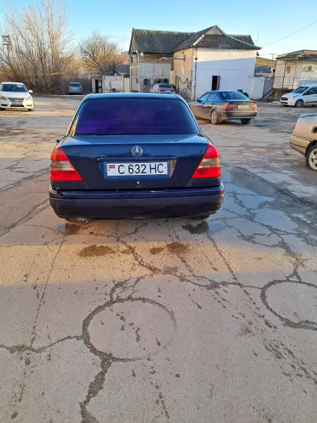 Mercedes-Benz C-Class 1996 г. 400000 км