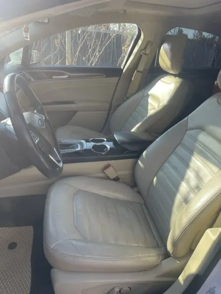 Ford Fusion 2012 г. 235998 км