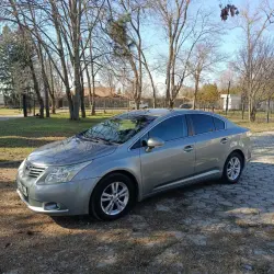 Toyota Avensis 2010 г. 196 км