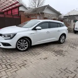 Renault Megane 2016 г. 220000 км