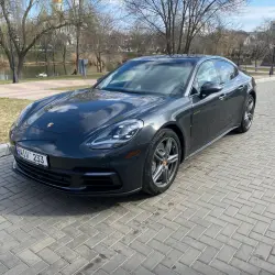 Porsche Panamera 2018 г. 130000 км