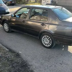 Volkswagen Vento 1993 г. 111111 км
