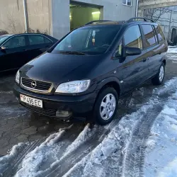 Opel Zafira 2003 г. 230 км