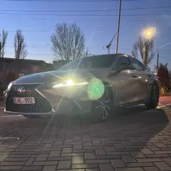 Lexus ES 2021 г. 69000 км