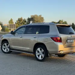 Toyota Highlander 2007 г. 235000 км