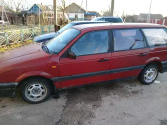 Volkswagen Passat 1992 г. 263452 км