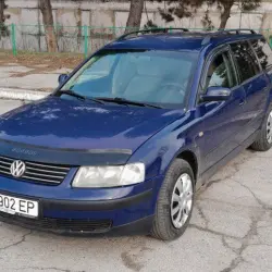 Volkswagen Passat 2000 г. 237 км