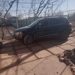 Volkswagen Tiguan 2011 г. 230000 км