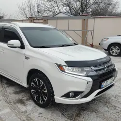 Mitsubishi Outlander 2018 г. 151000 км