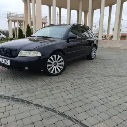 Audi A4 2003 г. 230 км