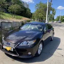 Lexus ES 2012 г. 240000 км