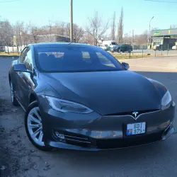 TESLA S 2017 г. 118000 км
