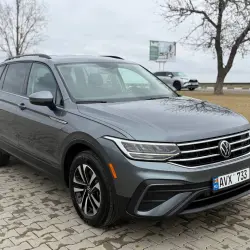 Volkswagen Tiguan 2023 г. 33000 км